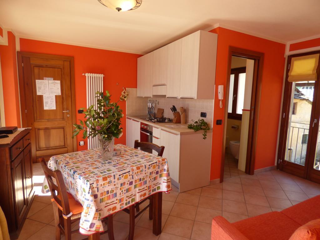 Casale Fe-Wo - Appartamenti Con Vista Lago Cannero Riviera Cameră foto