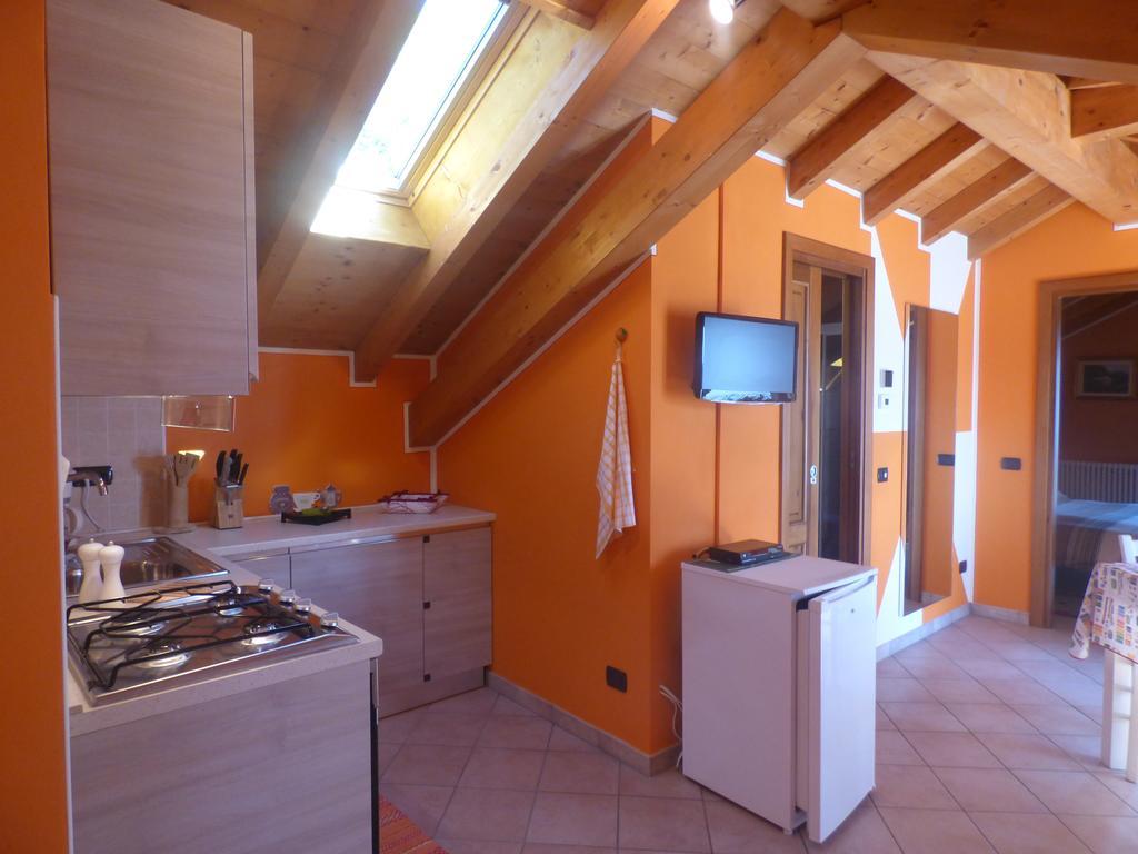 Casale Fe-Wo - Appartamenti Con Vista Lago Cannero Riviera Exterior foto